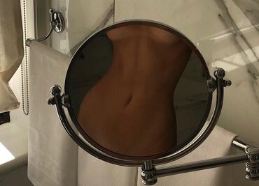 Espejito espejito, ¿qué famosa sexy aparece hoy?