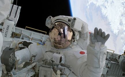 Pese a riesgo de amoniaco, dos astronautas de la NASA realizan caminata espacial