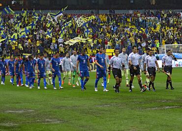La pésima cancha del Azteca