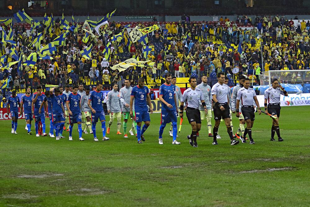 La pésima cancha del Azteca