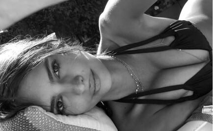 Emily Ratajkowski muestra sus atributos en lencería 