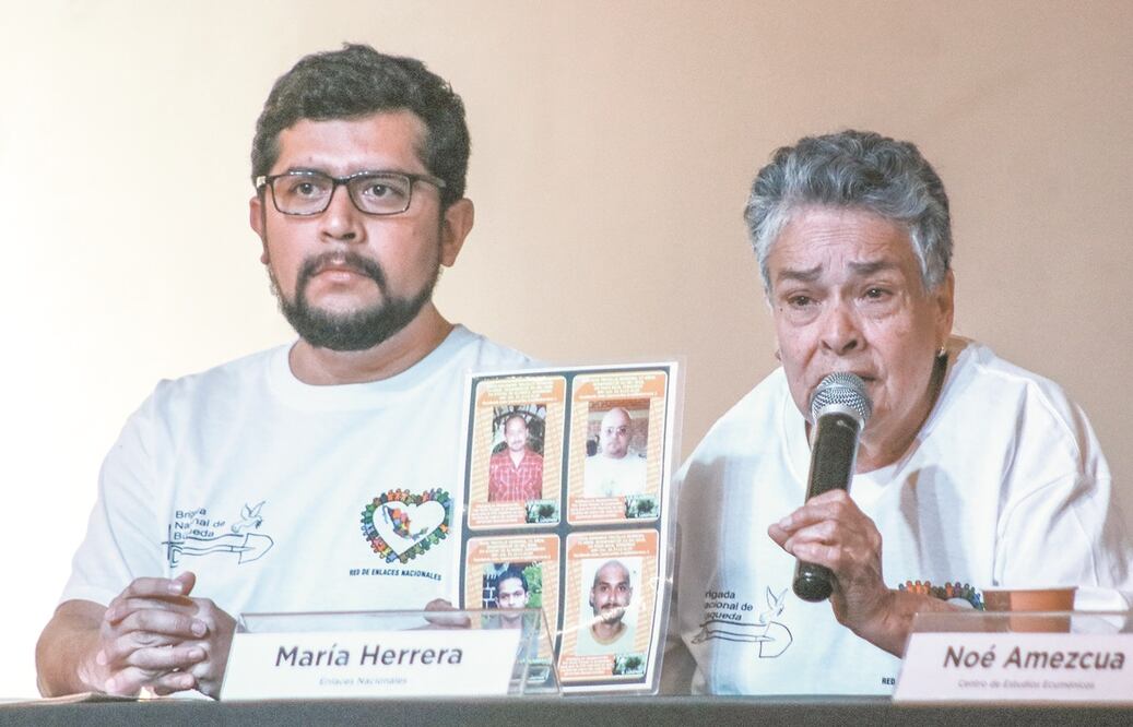 Los familiares de las víctimas se despidieron de la Ciudad de México y dieron inicio a su recorrido, el cual terminará el 22 de febrero. Foto: FERNANDA ROJAS. EL UNIVERSAL