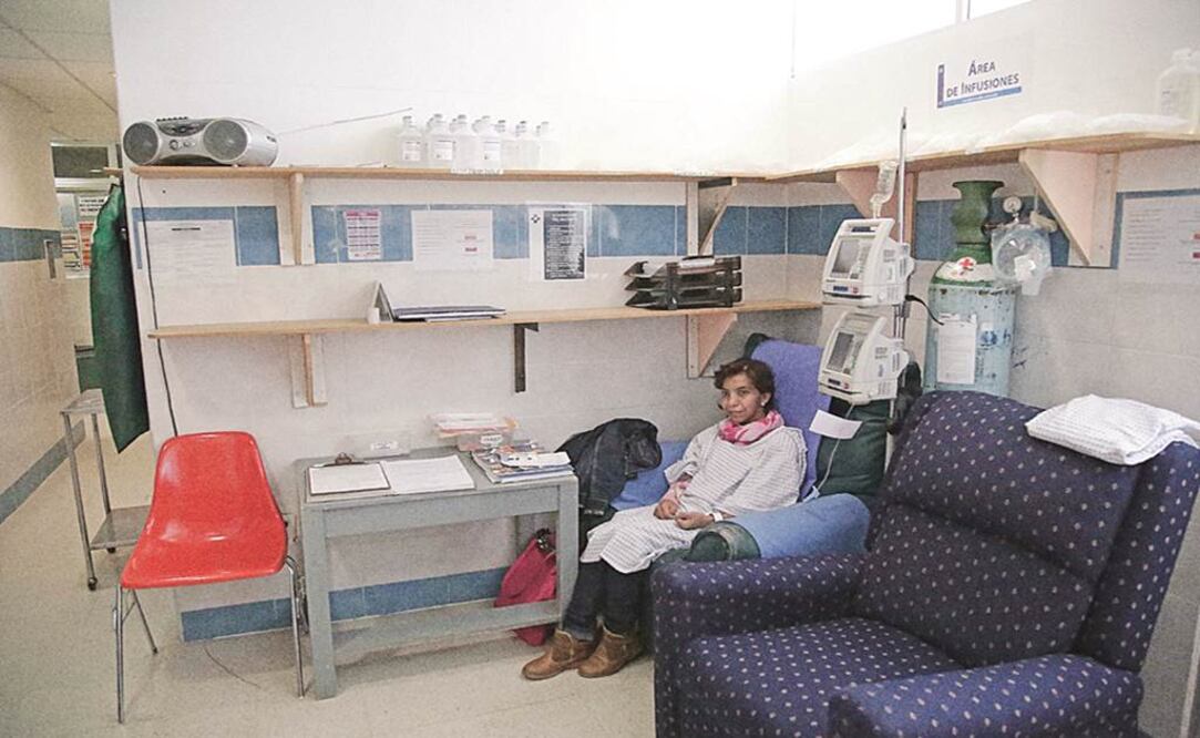 Cecilia Soriano lucha contra el cáncer. La morfina, que consigue gratis en la Clínica del Dolor del Hospital General de México, le quita los malestares de su enfermedad por 15 días o un mes. Foto: ALEJANDRA LEYVA