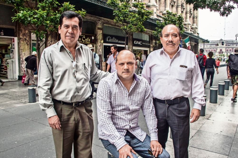 Los líderes concesionarios destacaron que negocio de los microbuses genera una derrama económica diaria de, aproximadamente, 31 millones 875 mil pesos (YADÍN XOLALPA. EL UNIVERSAL)