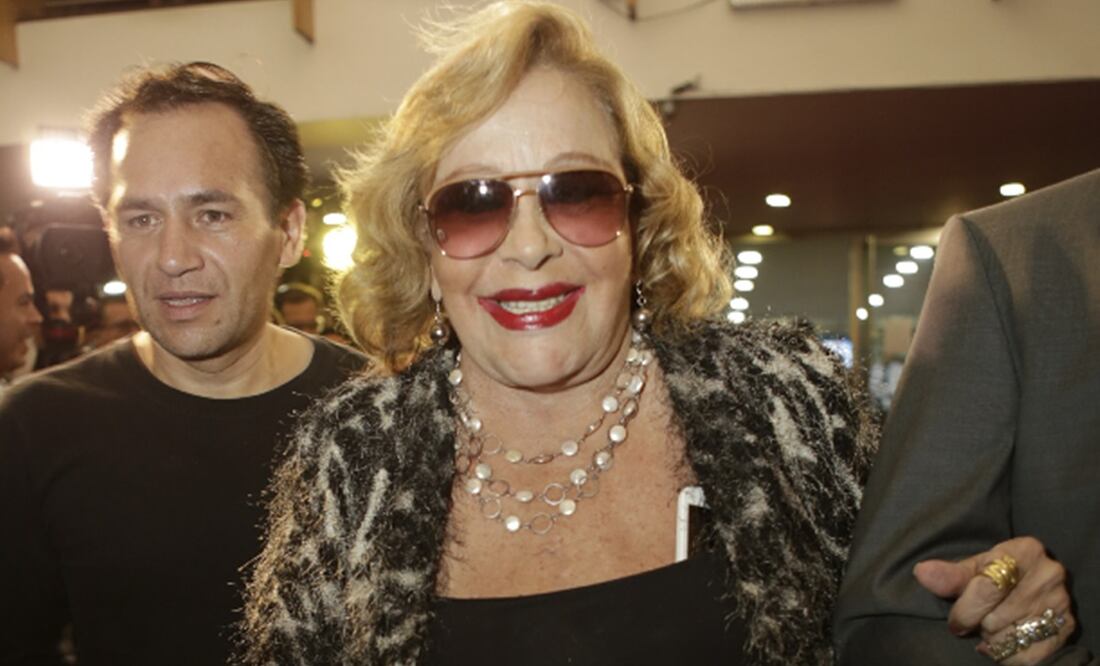 Silvia Pinal en la presentación del nuevo disco de Daniela Romo, "La voz del corazón", en el teatro insurgentes en 2015. Foto: EL UNIVERSAL.