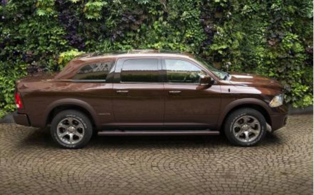 Empresa italiana transforma RAM en camioneta de lujo 