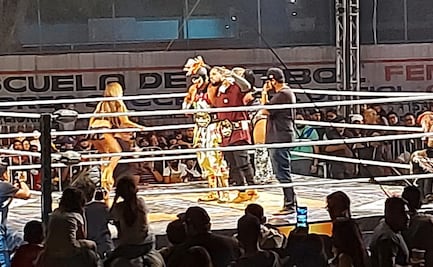 Máscaras del Freestyle, la espléndida función de batallas de lucha libre y rap