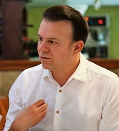 Gobernador amenaza con dejar alianza