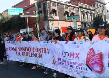Marchan contra la violencia hacia las mujeres y niñas