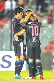 Gallos recupera terreno a costa de Xolos