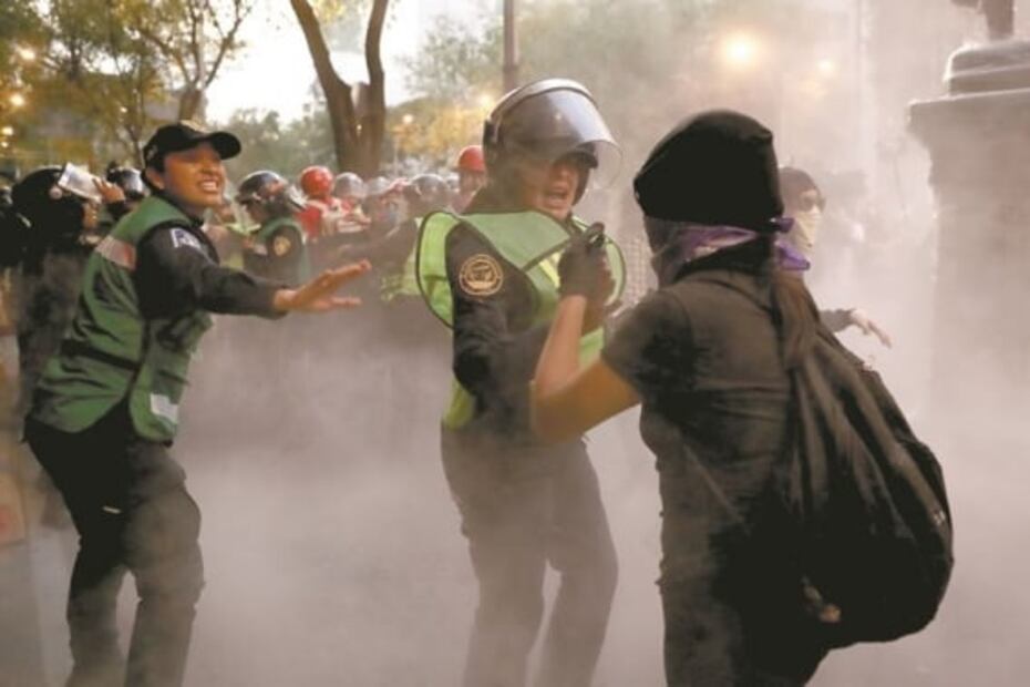 Sin freno, el vandalismo durante marcha de mujeres