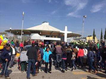 Ofician misa en recuerdo de tres víctimas de explosión de ducto en Hidalgo 