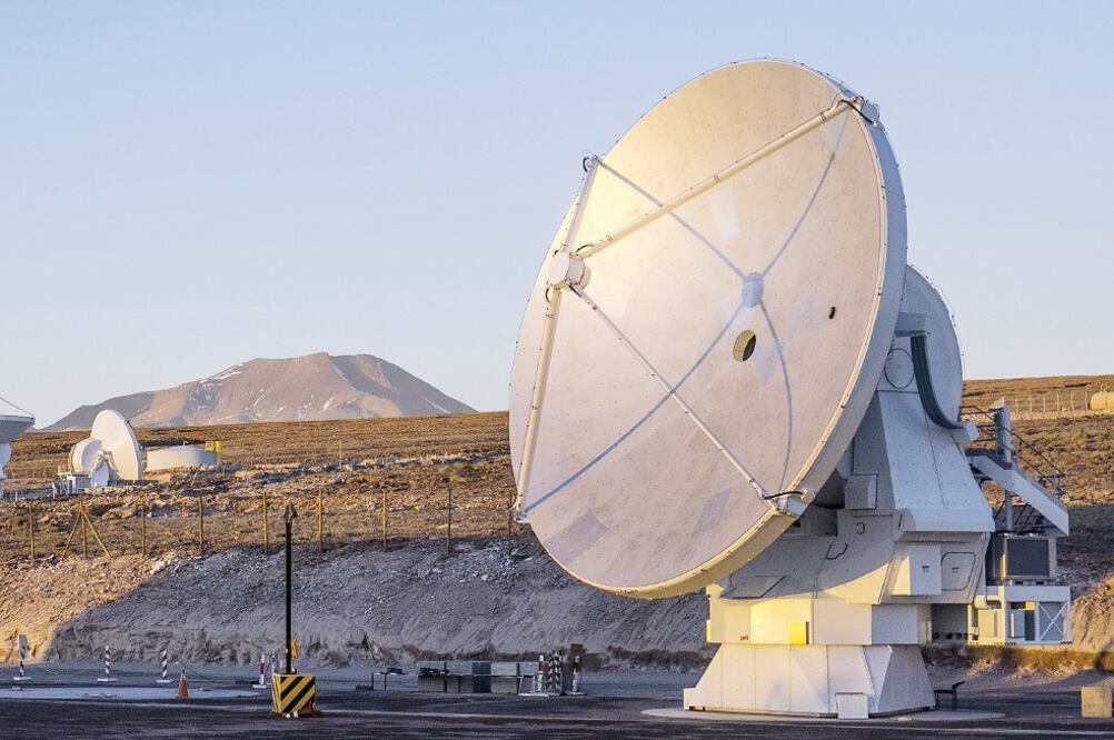 De acuerdo con analistas, el IFT debe priorizar a compañías con poco espectro, para ofrecer calidad y velocidad a sus clientes (ARCHIVO EL UNIVERSAL)