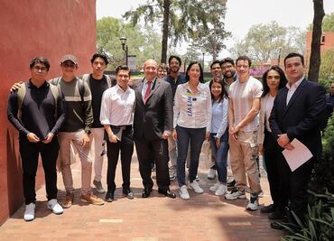 Lía Limón pide a los jóvenes valorar propuestas y contrastar resultados