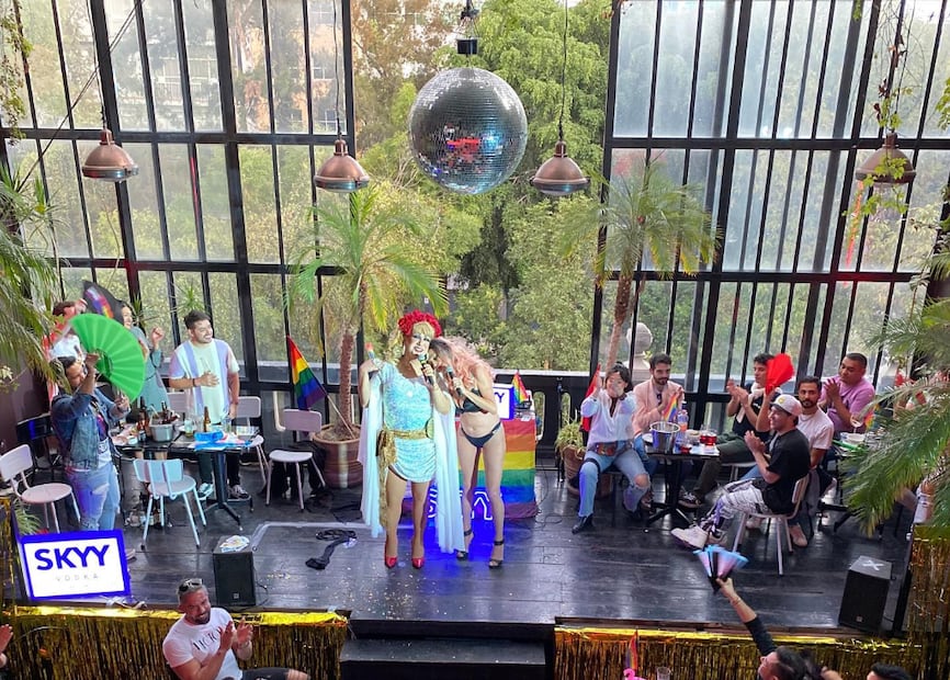 Su drag brunch rompe el paradigma de que el disfrute es exclusivo de la noche. Foto: La Dominga Show