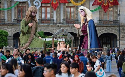 Llega nacimiento gigante al Zócalo