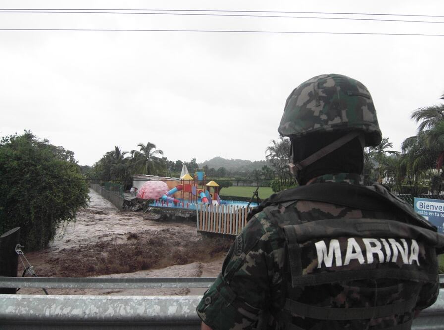 Elementos de Marina protestan en Chiapas por quererlos integrar a la Sedena; perderían su antigüedad laboral. Foto ilustrativa(ARCHIVO. EL UNIVERSAL)