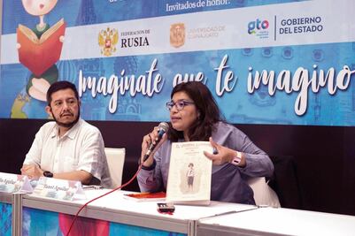 Presentan "El Universal Ilustrado. Antología"