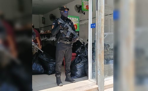 Decomisan productos de importación en Mérida, Yucatán; negocio operaba sin permisos fiscales