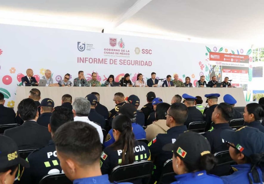 En conferencia junto a la jefa de Gobierno, José Mario Esparza, titular de Segiagua, indicó que la mayoría de la lluvia de anoche se presentó en la zona poniente de la CDMX. Foto: Especial