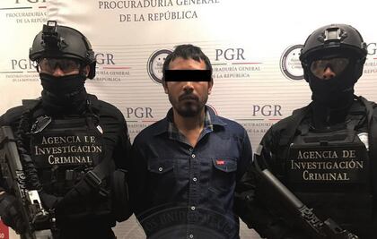 Capturan en Cancún a “El Tricoy”, operador de Los Zetas 35