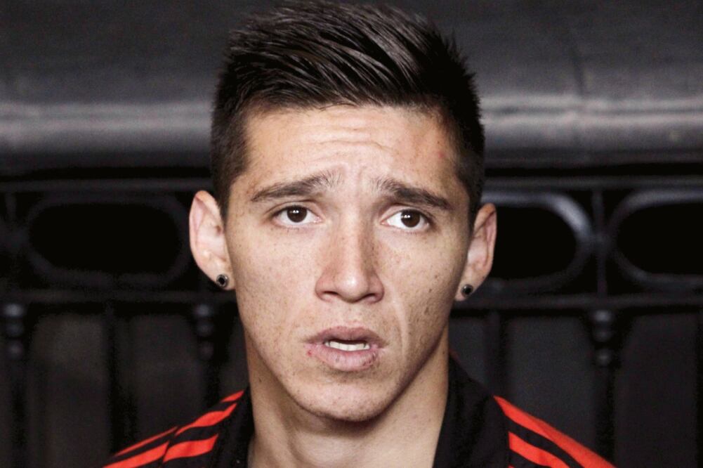 El argentino Matías Kranevitter llegó ayer a Madrid para cerrar su fichaje por el Atlético, al que calificó como “un grande” (ESPECIAL)