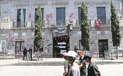 Tras desalojo en CNDH, regresa el acceso libre a la calle de República de Cuba