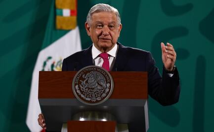 AMLO llama a opositores simpatizantes de VOX a que salgan del clóset y digan que son fascistas