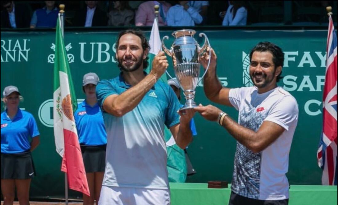 Twitter: @gonzalezsanty