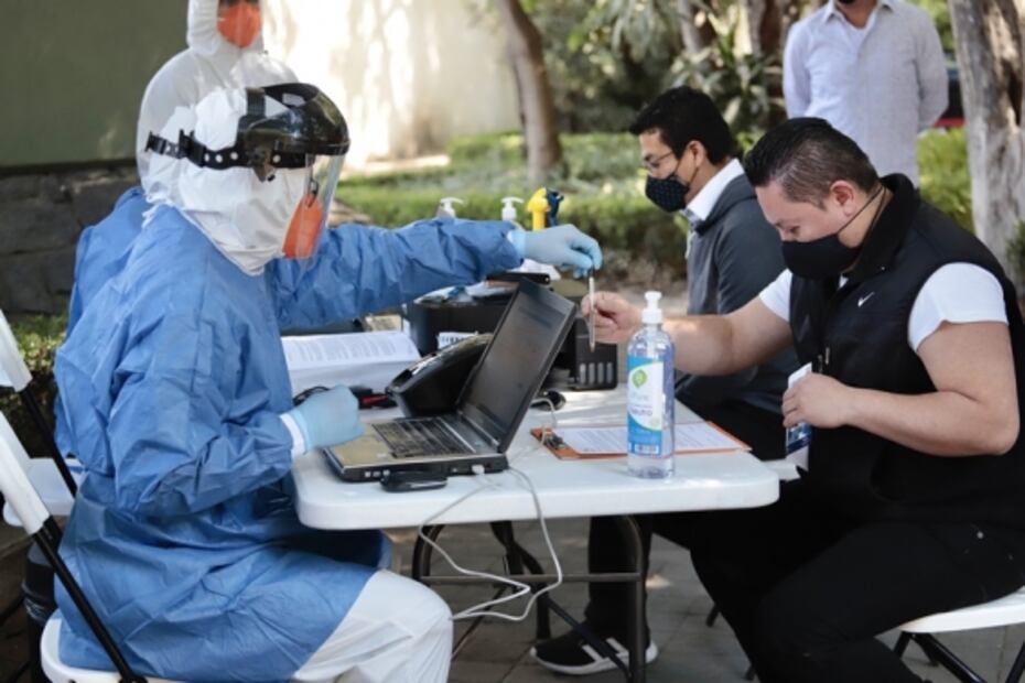 Pruebas gratuitas de Covid-19 a meseros y cocineros de la alcaldía Miguel Hidalgo