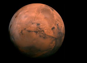 Detectan lagos de agua salada bajo el polo sur de Marte