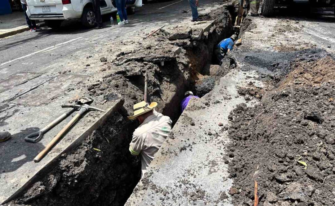 Alcaldía Cuauhtémoc y Secretaría del Agua cambian 30 metros de drenaje en la colonia Obrera (27/07/2025). Foto: Especial