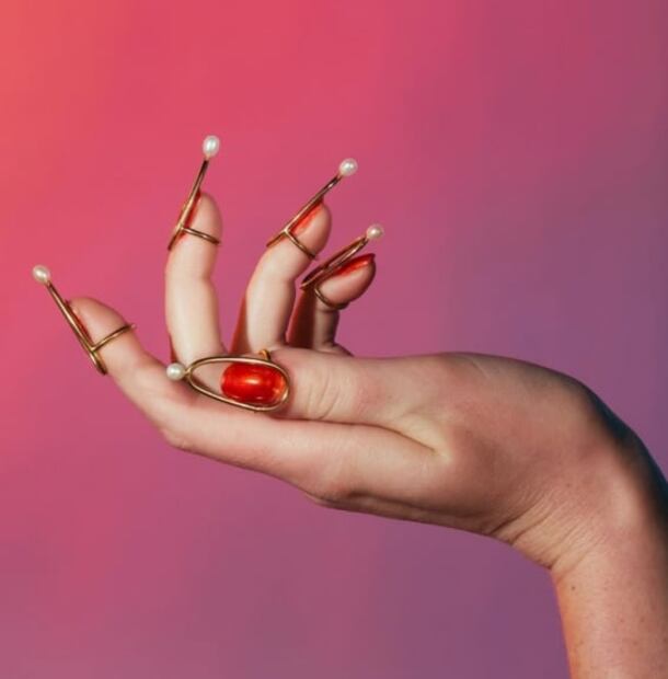 Anillos para las uñas, la nueva tendencia de esta temporada