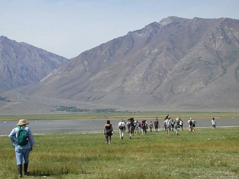 Las extrañas e impactantes columnas de piedra en California