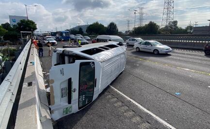 Accidente en la México-Pachuca: muere pasajero en volcadura de transporte público; 13 más resultan heridos