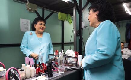 Una vida en los escenarios ha sacado a Carmen Salinas de la depresión 