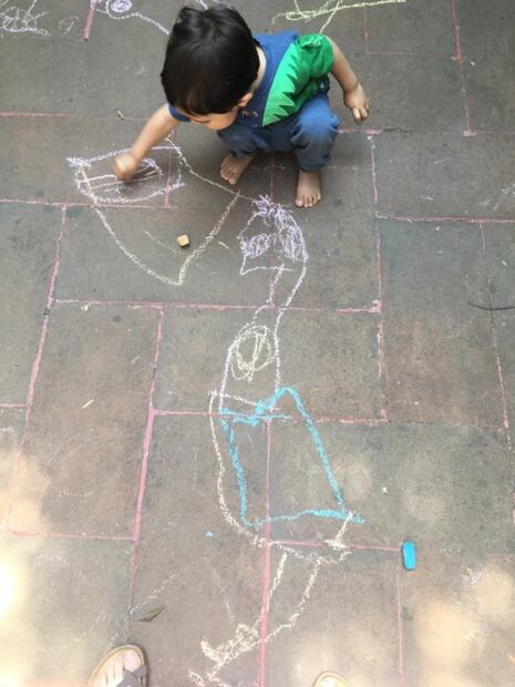 Así viven la maternidad las artistas y creadoras en tiempos de confinamiento por coronavirus