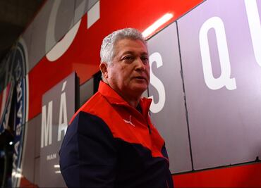 Chivas ya analiza la continuidad de Víctor Manuel Vucetich