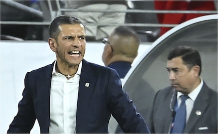 Jaime Lozano presente en Ciudad Universitaria; analizó el partido desde la tribuna