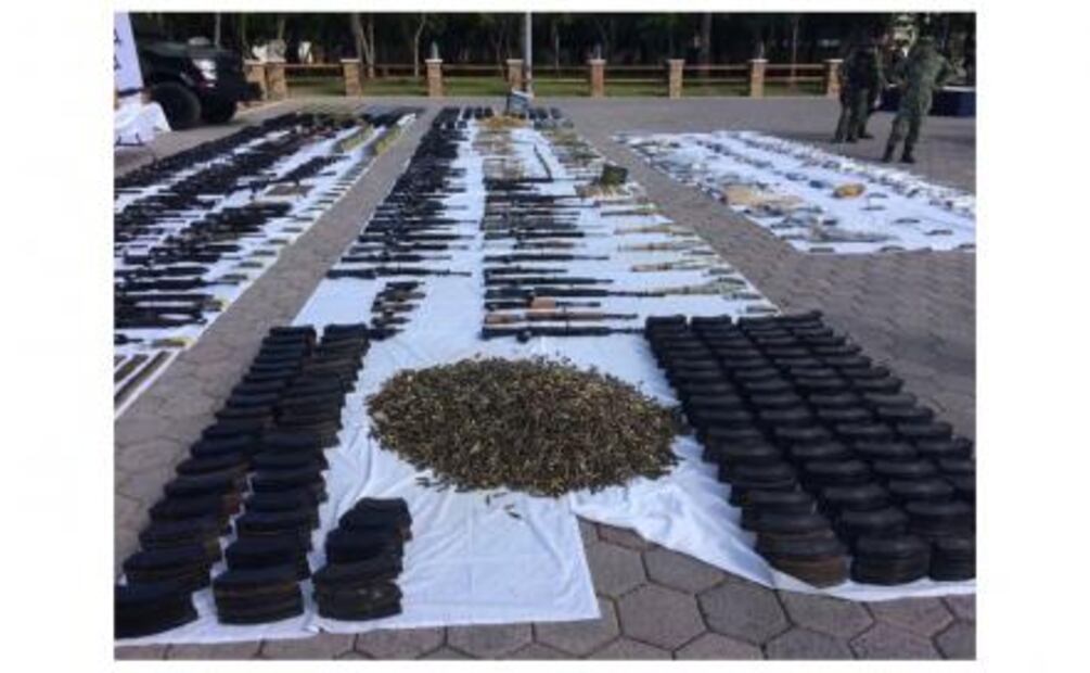 Aseguran 220 armas y 185 mil cartuchos en Nuevo Laredo