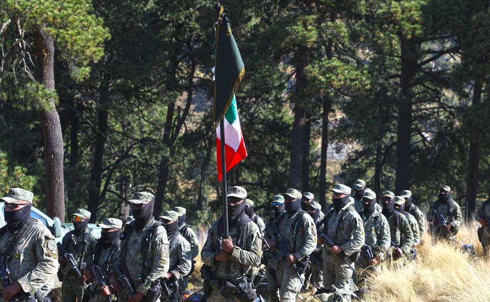 Personal militar que aspira a pertenecer al Grupo de Fuerzas Especiales lleva a cabo los cursos de oficiales y sargentos en inmediaciones del Iztaccíhuatl. Foto: Benjamín Becerril/ EL UNIVERSAL