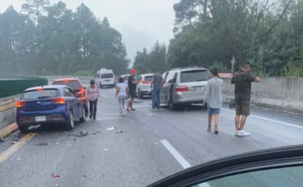 Carambola en autopista México-Cuernavaca provoca caos vial, VIDEO