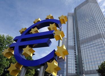 Banco Central Europeo baja su tasa de interés hasta el 2%; también reduce previsión de la inflación en la eurozona