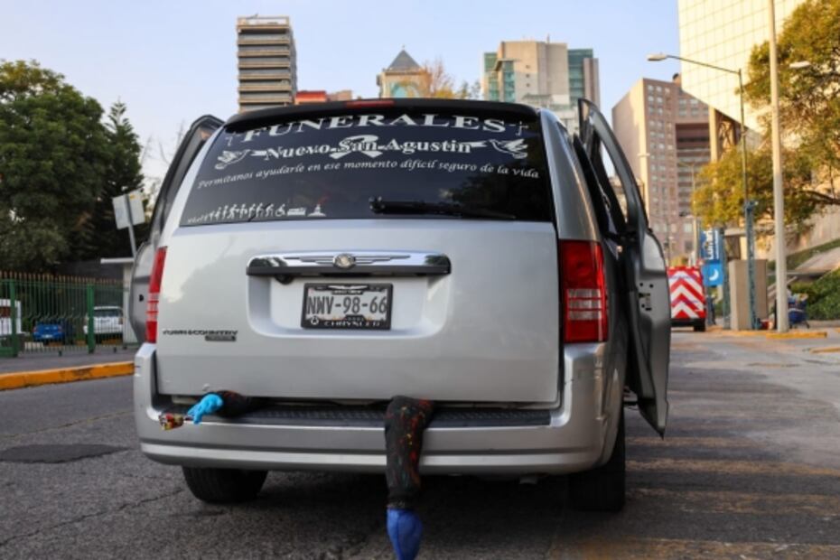 Arranca la primer caravana de carrozas de Día de Muertos en la CDMX