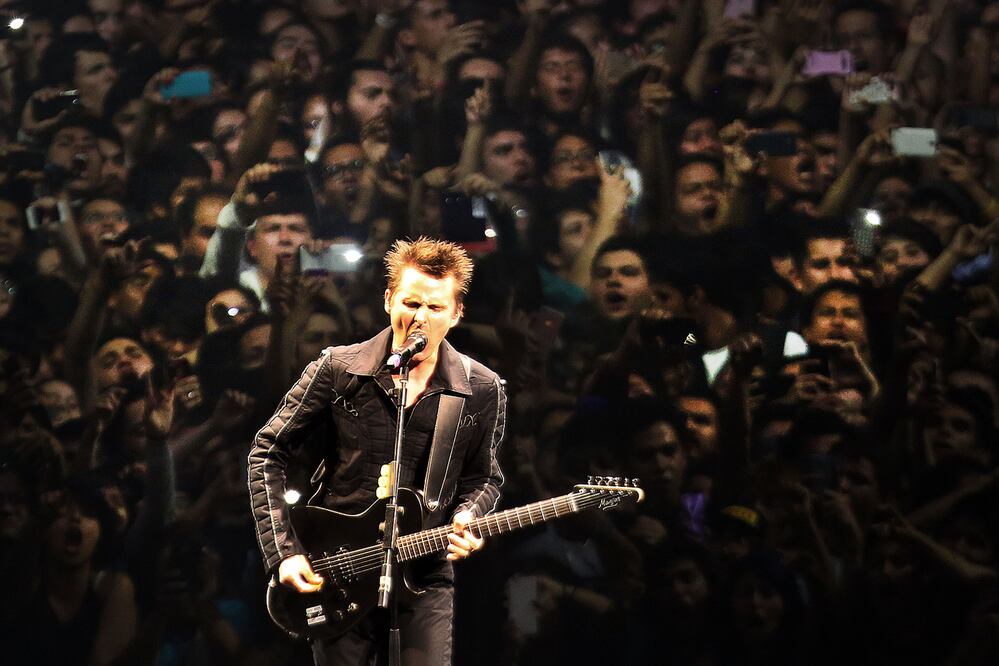 Matt Bellamy causó júbilo al dirigir unas palabras en español (JUAN CARLOS REYES. EL UNIVERSAL)