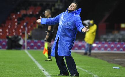 Miguel Herrera revienta a la Selección Mexicana y los culpa por lesión de Ochoa