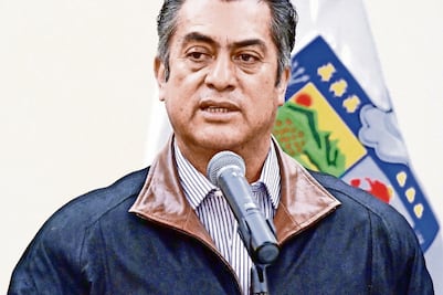 Denuncian a "El Bronco" por amagar libre expresión