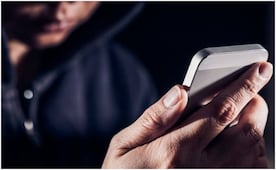 Alertan por nueva modalidad de "sextorsión"; delincuentes engañan a hombres con perfiles falsos y exigen dinero