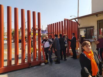 Toman temperatura a asistentes a Cámara de Diputados