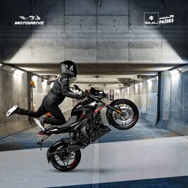 Bajaj estará presente en el Vive Latino 2024